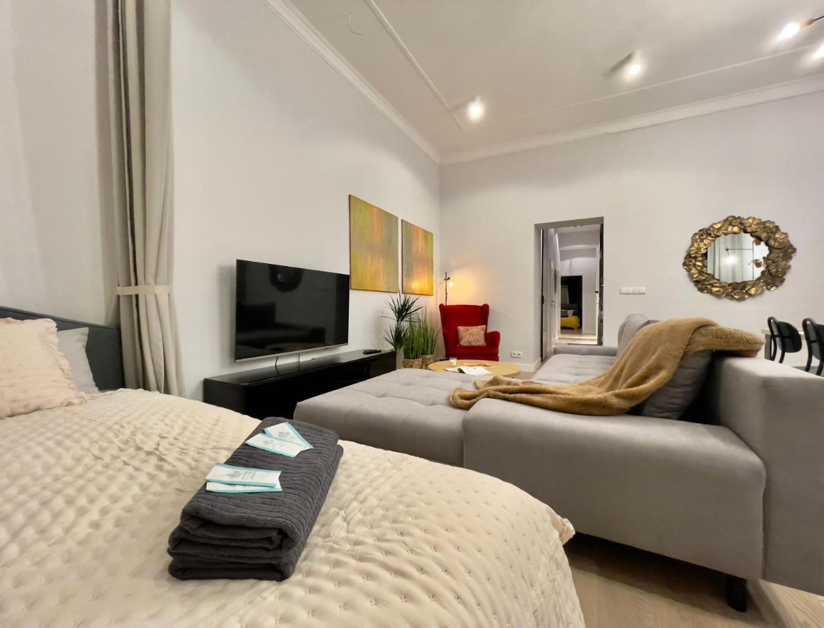 Spacious Apart In The Center- Main Square 300M Breslavia Exterior foto