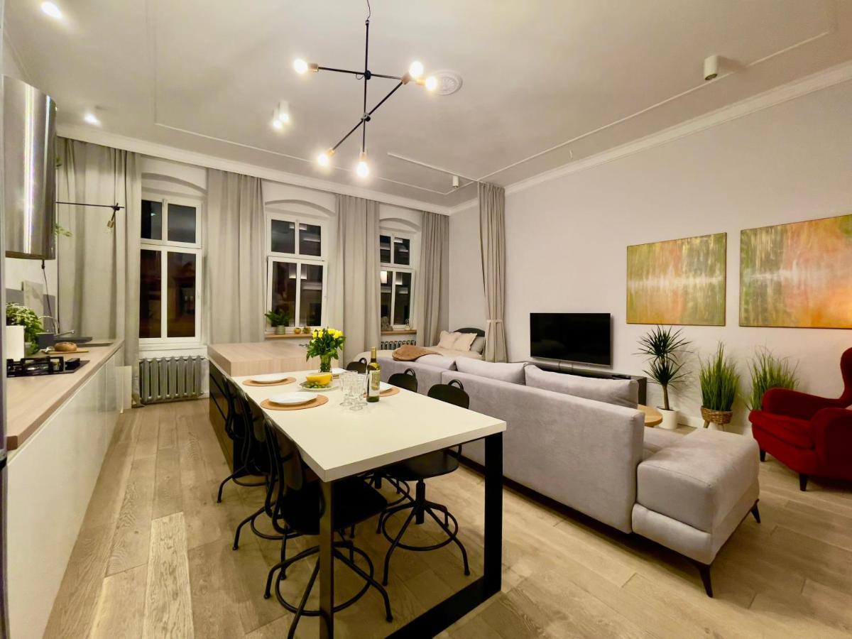 Spacious Apart In The Center- Main Square 300M Breslavia Exterior foto