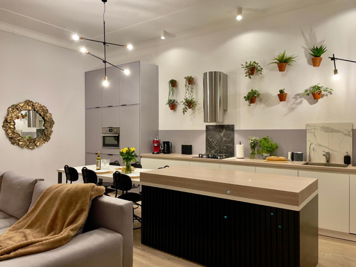 Spacious Apart In The Center- Main Square 300M Breslavia Exterior foto