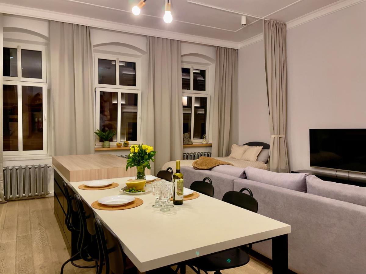 Spacious Apart In The Center- Main Square 300M Breslavia Exterior foto