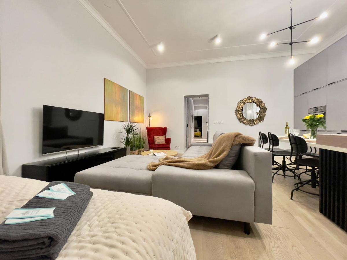 Spacious Apart In The Center- Main Square 300M Breslavia Exterior foto